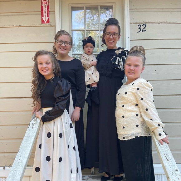 Meet your Posher, Amanda - Picture 4 of 8